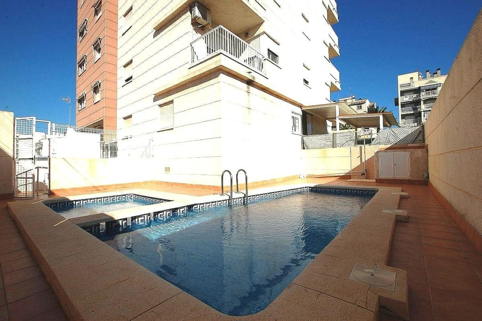 Herverkoop - Appartement / flat - Torrevieja - Parque las naciones