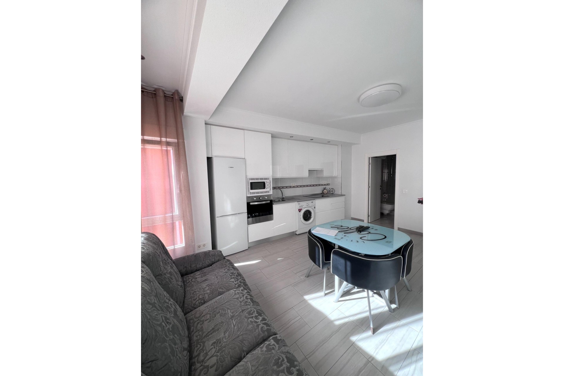 Herverkoop - Appartement / flat - Torrevieja - Paseo Maritimo