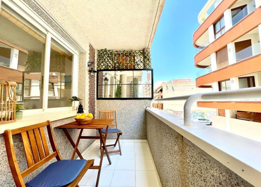 Herverkoop - Appartement / flat - Torrevieja - Playa de los Locos