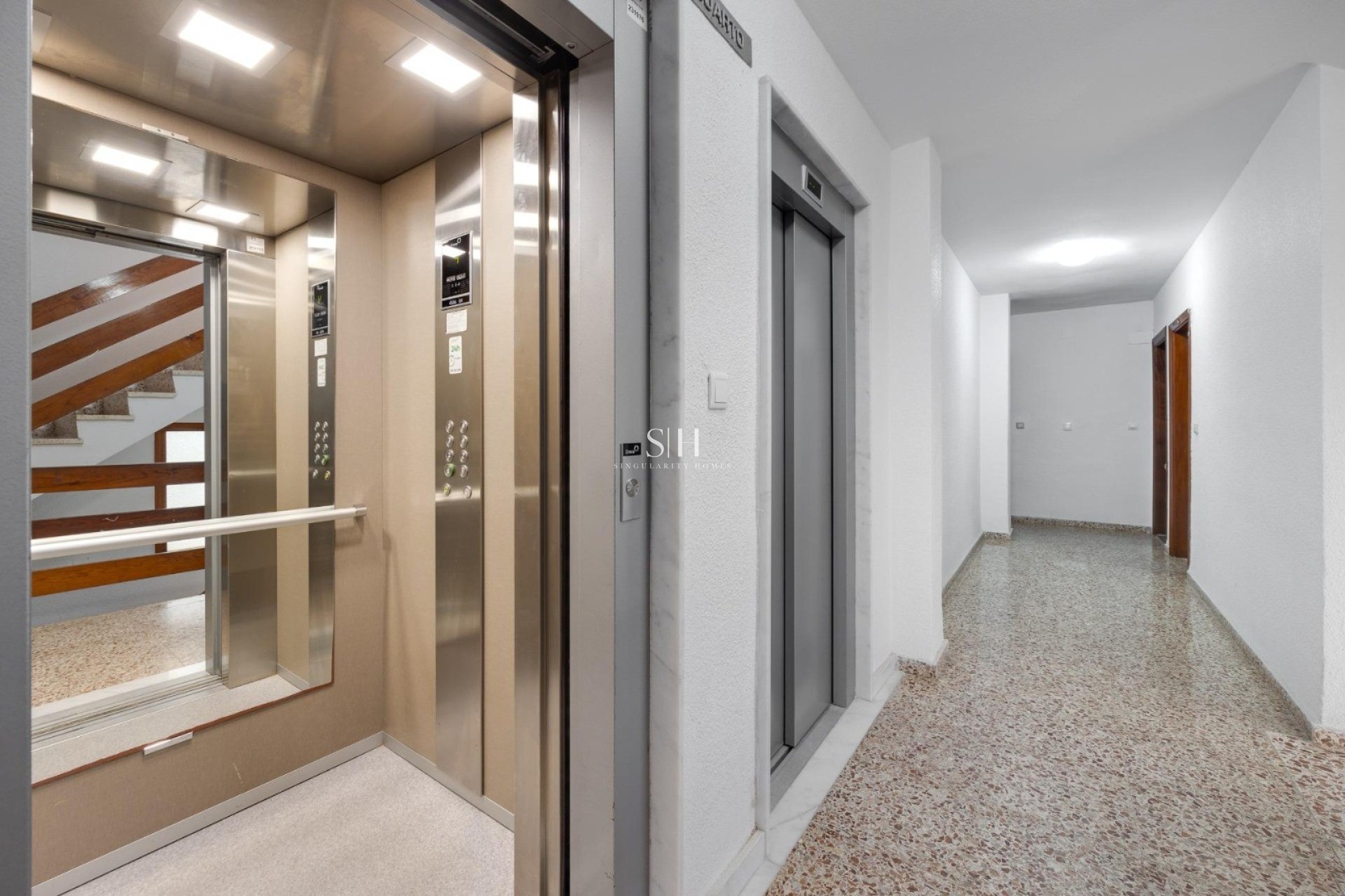 Herverkoop - Appartement / flat - Torrevieja - Playa de los Naufragos