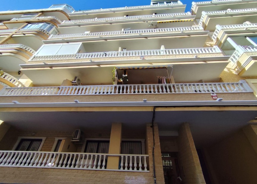 Herverkoop - Appartement / flat - Torrevieja - Playa del Cura