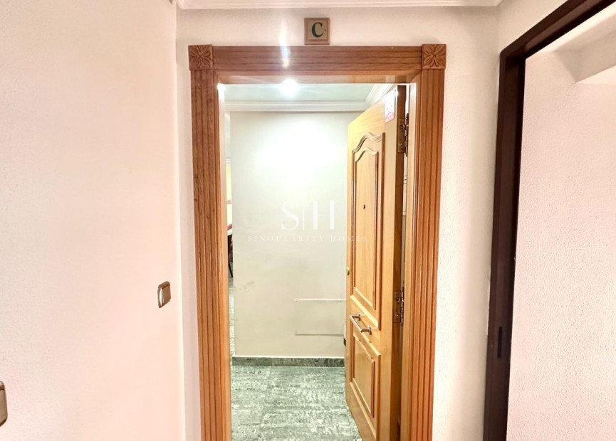 Herverkoop - Appartement / flat - Torrevieja - Torrevieja*