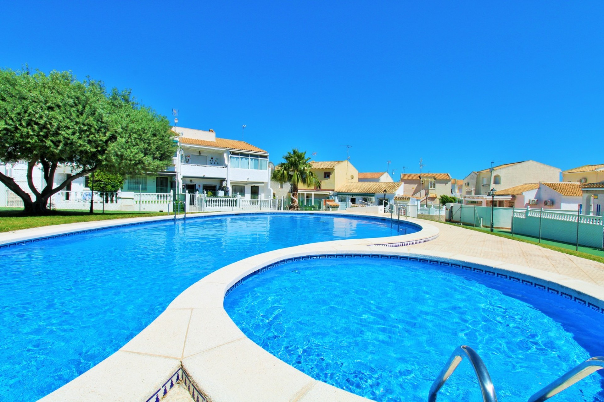 Herverkoop - Bungalow - Orihuela Costa - La Florida