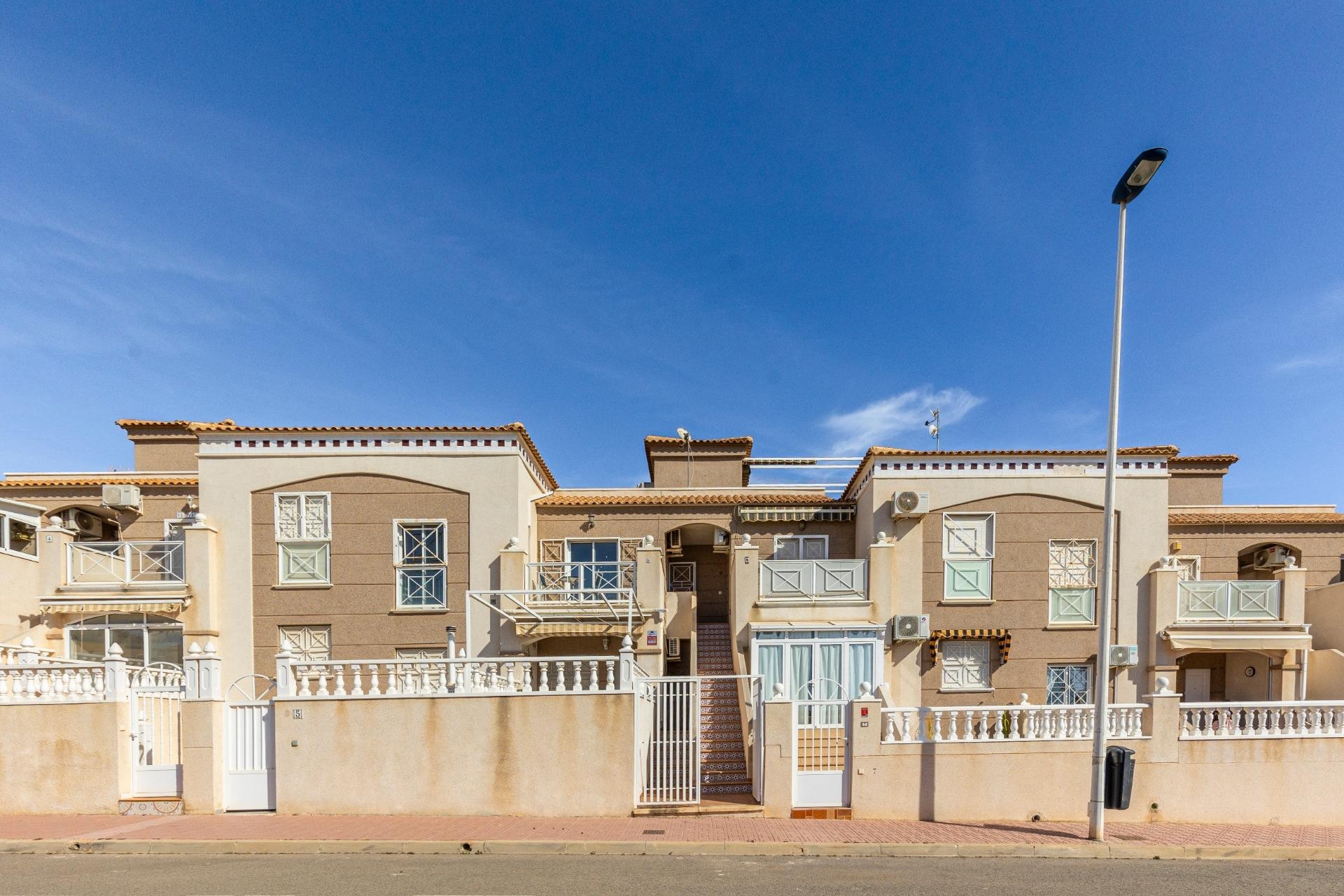 Herverkoop - Bungalow - Torrevieja - Aguas Nuevas 2