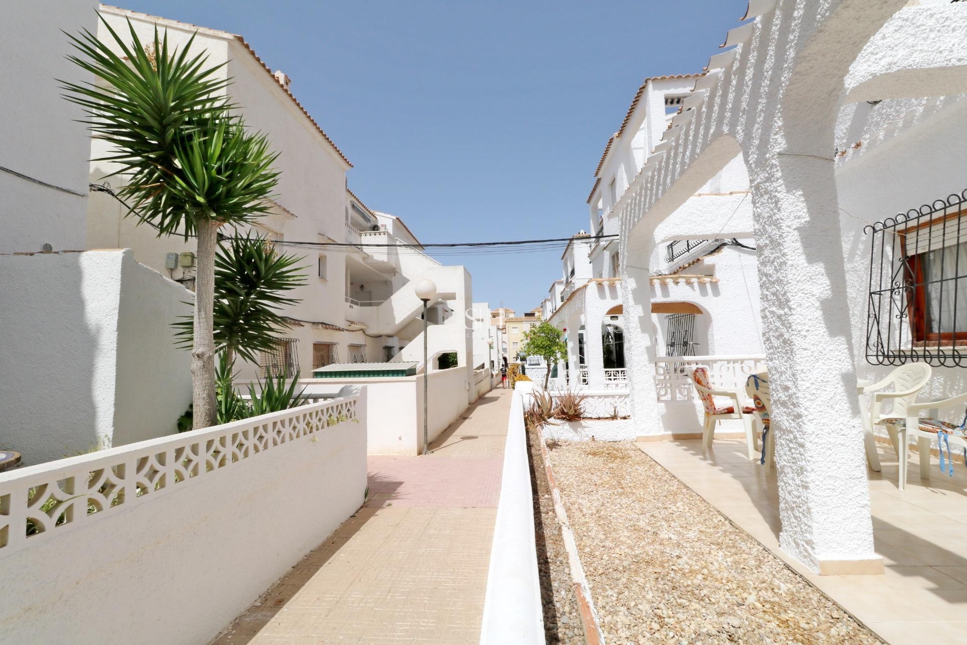Herverkoop - Bungalow - Torrevieja - El Acequión - Los Náufragos