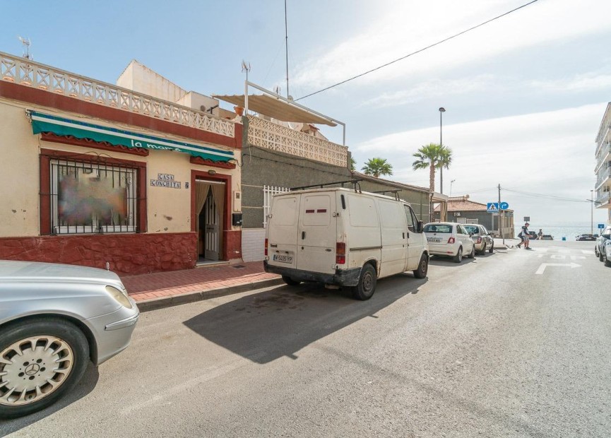 Herverkoop - Bungalow - Torrevieja - Playa De Los Naufragos