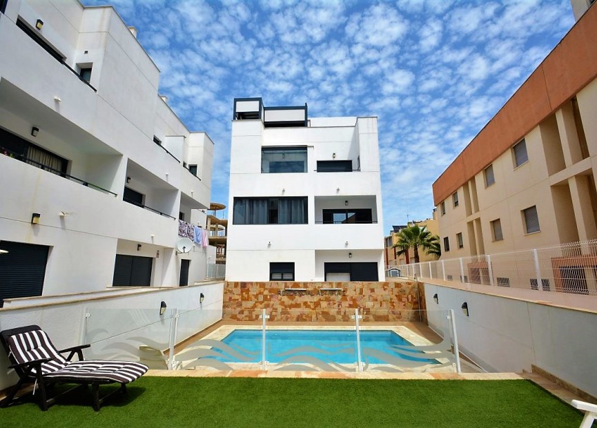 Herverkoop - duplex - Guardamar del Segura - Costa Blanca