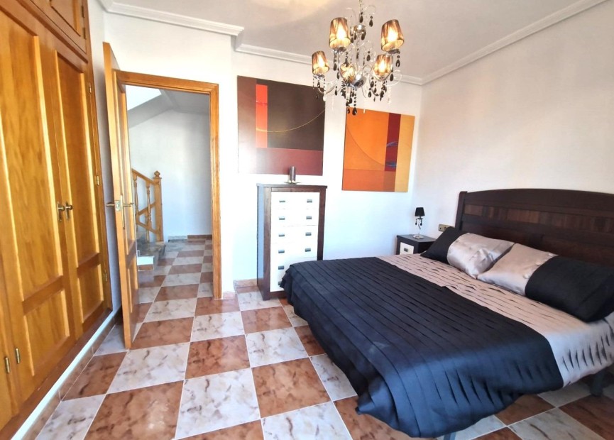 Herverkoop - duplex - Orihuela Costa - Montezenia