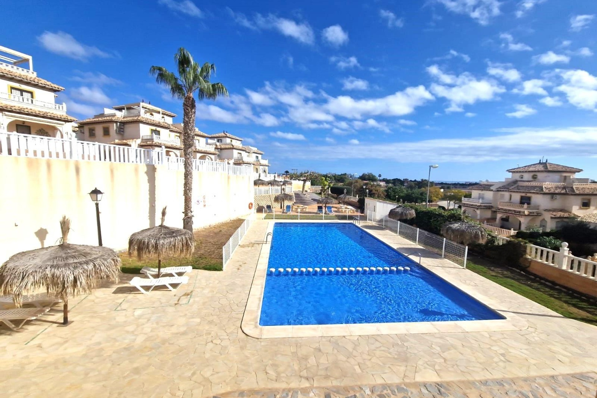 Herverkoop - duplex - Orihuela Costa - Montezenia