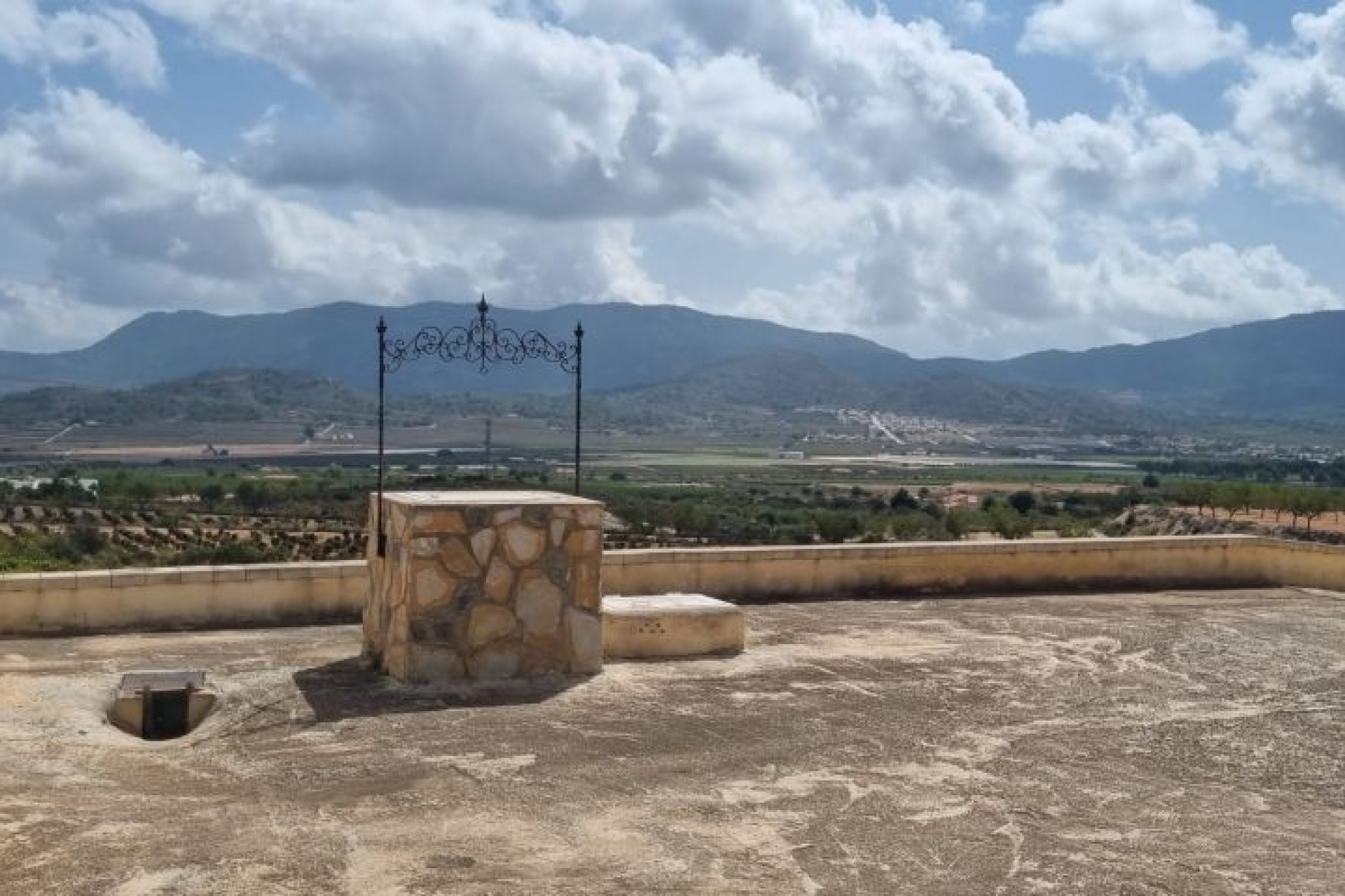 Herverkoop - Finca - Hondón de las Nieves - Inland