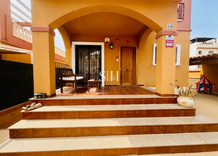 Herverkoop - Huis - Torrevieja - aguas nuevas