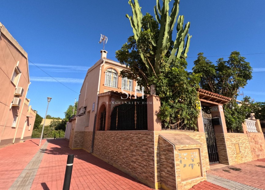 Herverkoop - Huis - Torrevieja - El Acequión - Los Náufragos