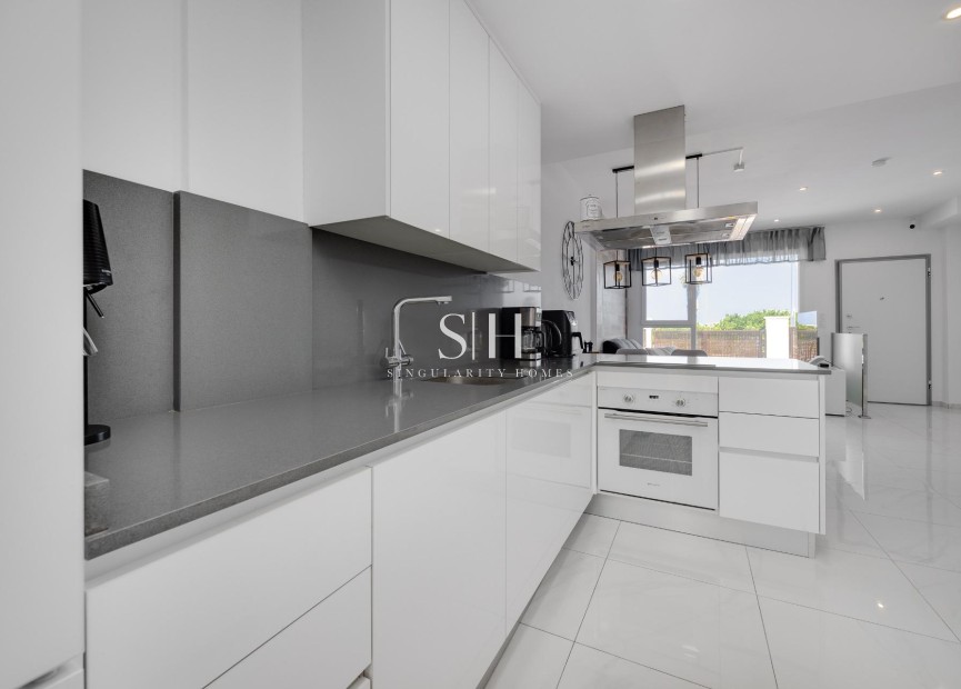 Herverkoop - Huis - Torrevieja - Los balcones