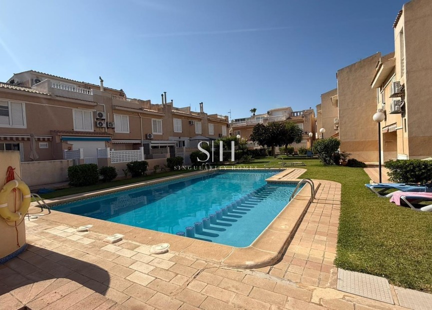 Herverkoop - Huis - Torrevieja - Los Frutales