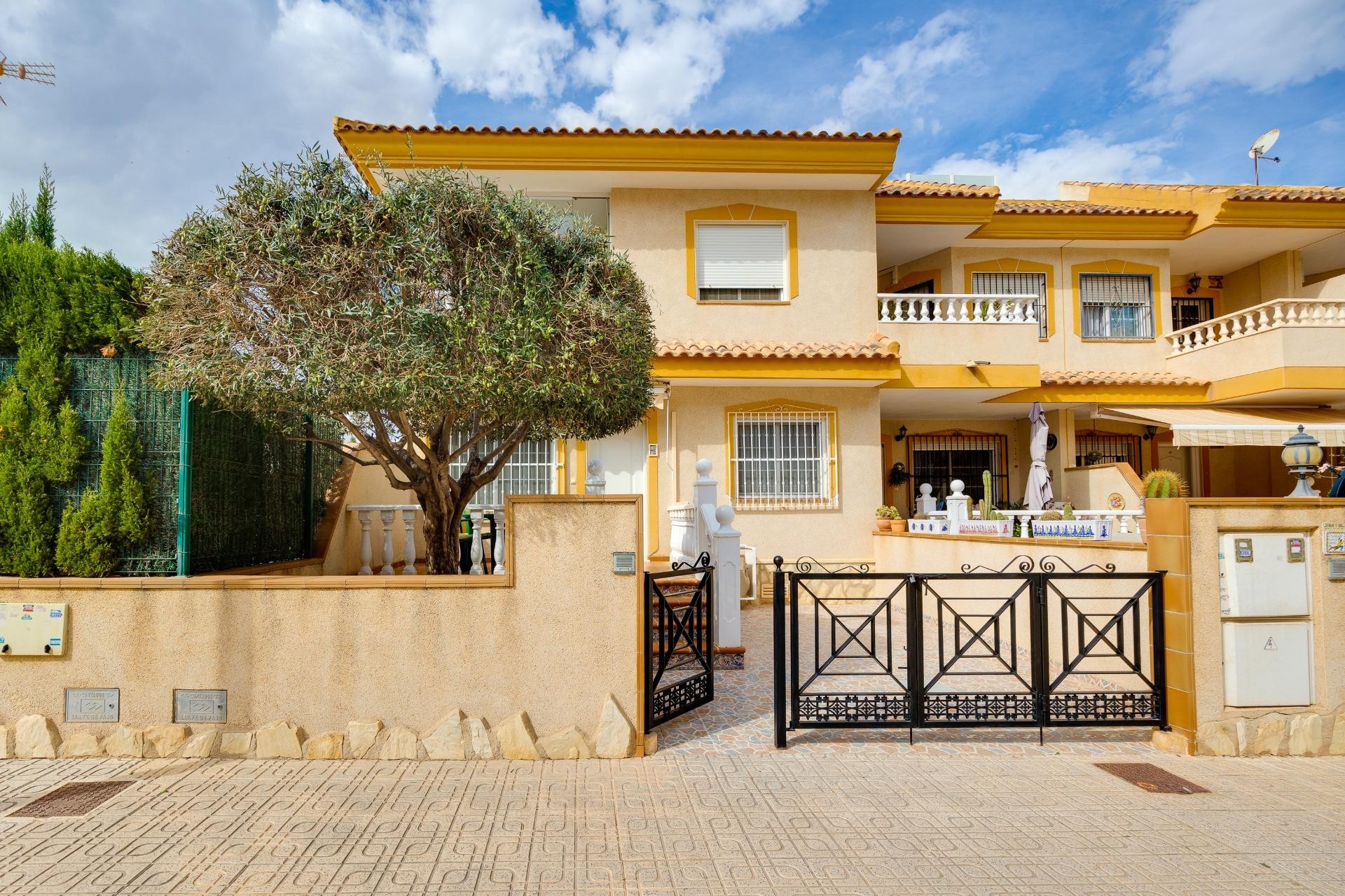 Herverkoop - Semi Detached - Orihuela Costa - Villamartín