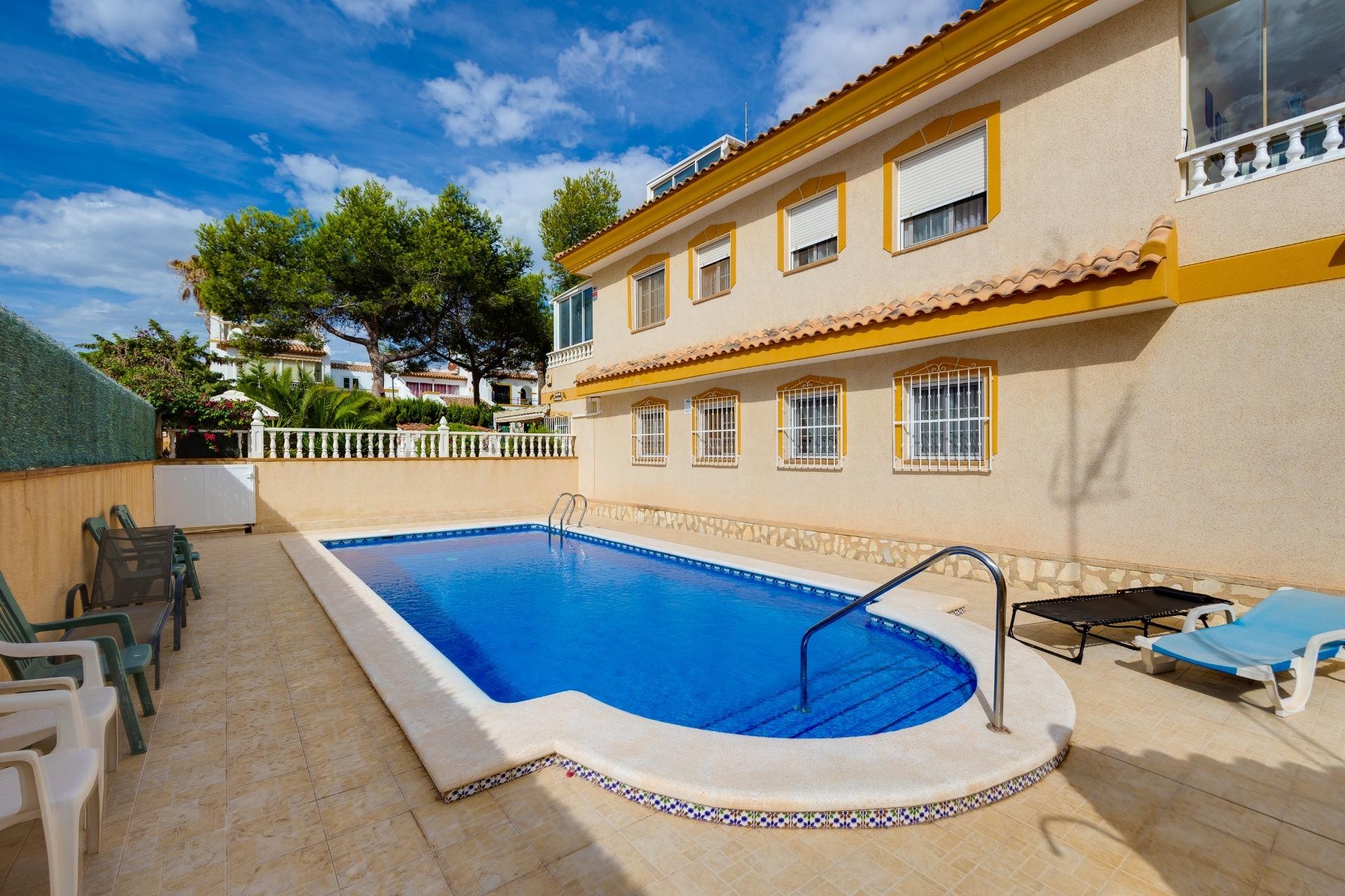 Herverkoop - Semi Detached - Orihuela Costa - Villamartín