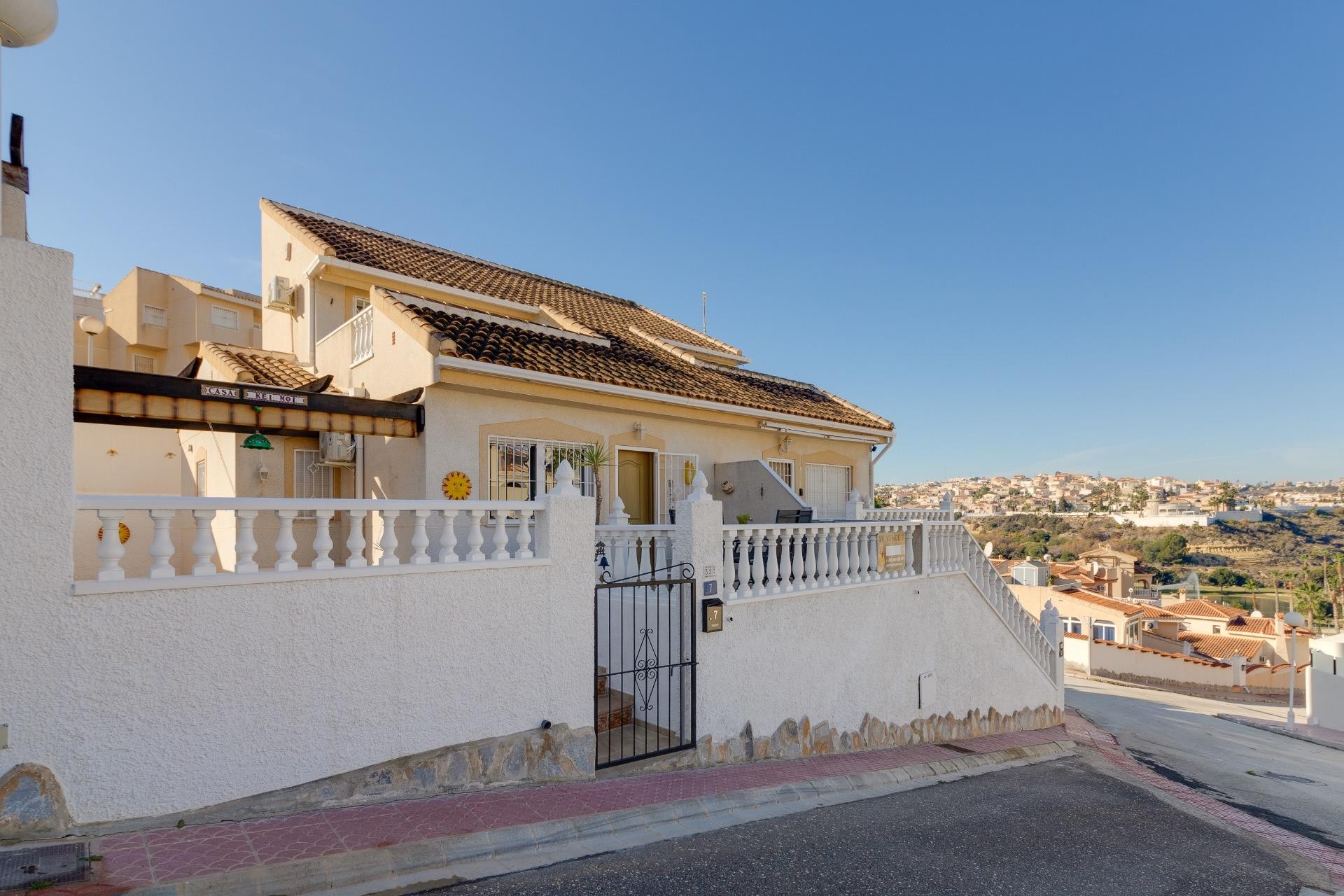 Herverkoop - Town House - Ciudad quesada - Costa Blanca