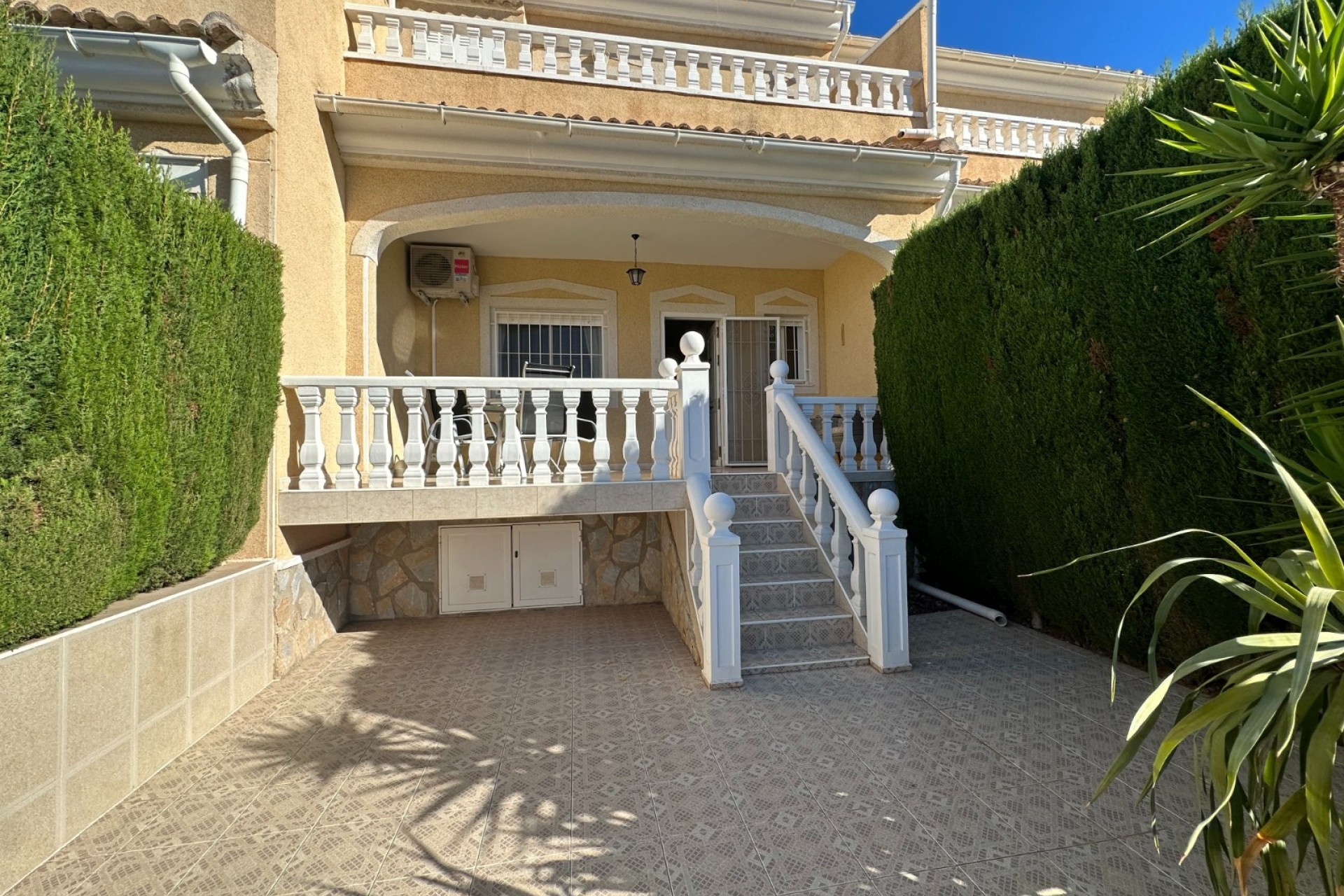 Herverkoop - Town House - Ciudad quesada - Costa Blanca