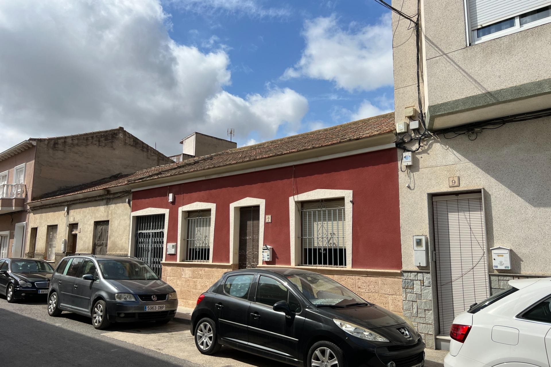 Herverkoop - Town House - Dolores - Centro