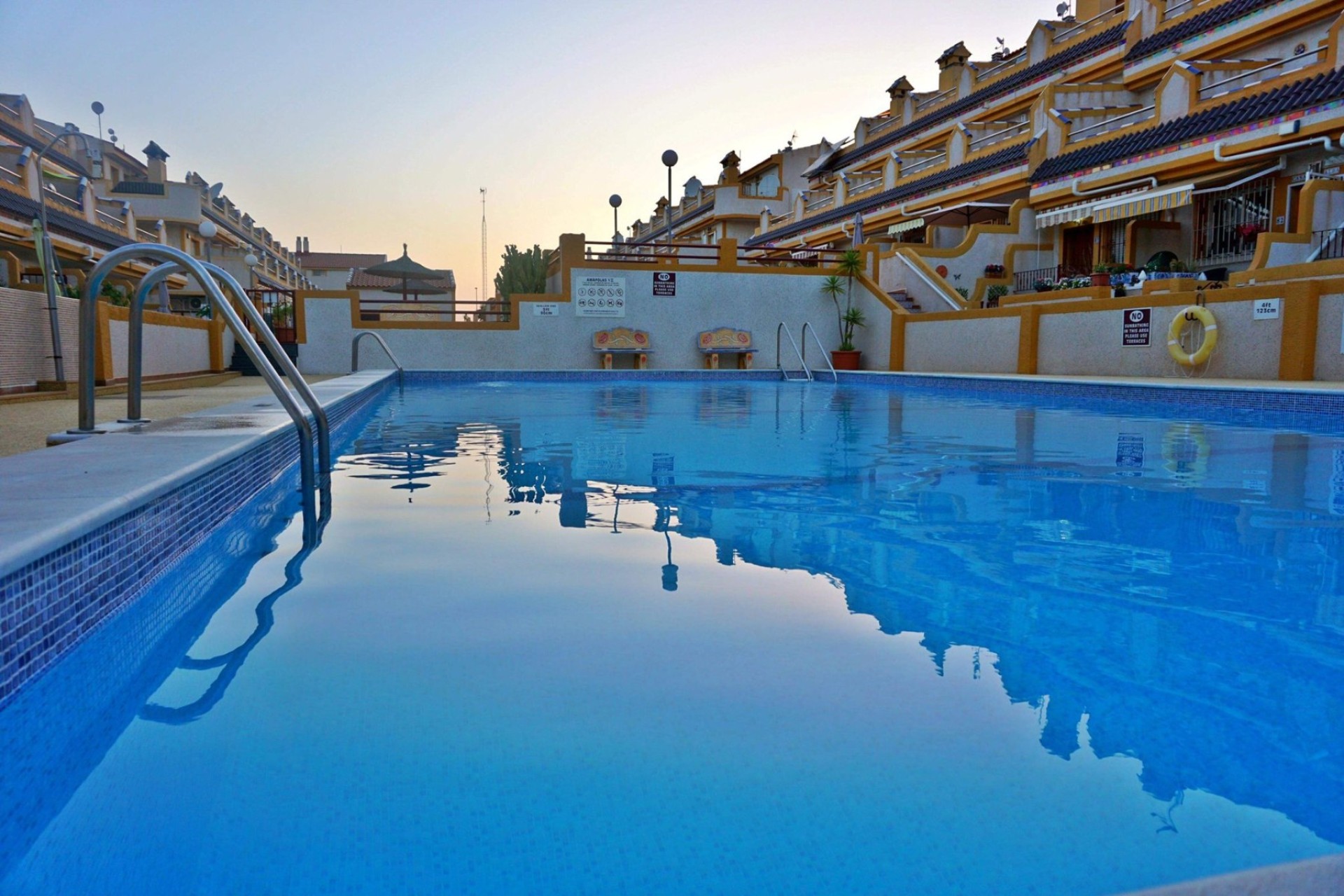 Herverkoop - Town House - Playa Flamenca - Costa Blanca