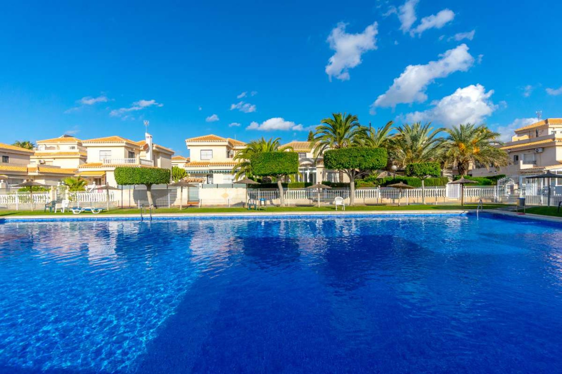 Herverkoop - Town House - Playa Flamenca - Costa Blanca