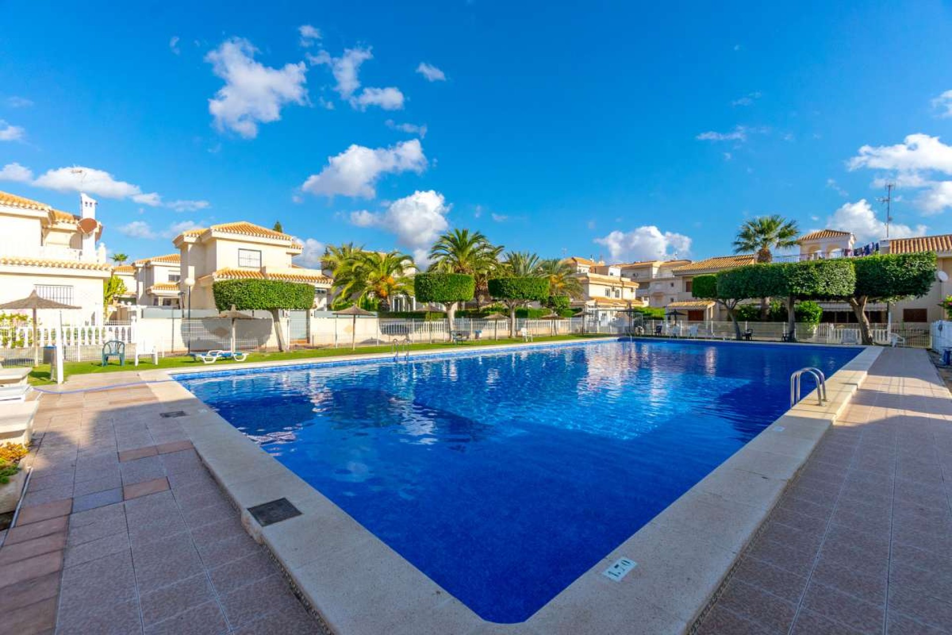 Herverkoop - Town House - Playa Flamenca - Costa Blanca