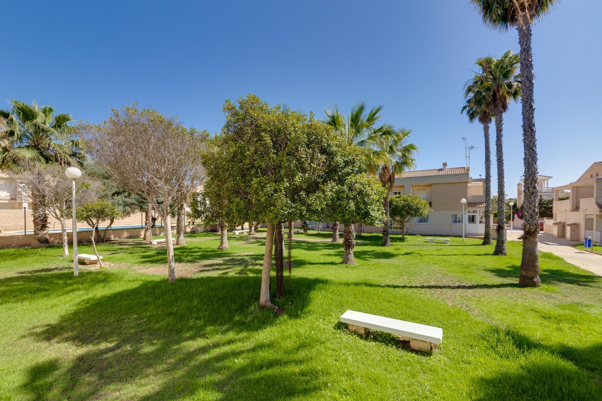 Herverkoop - Town House - Torrevieja - Aguas Nuevas 2