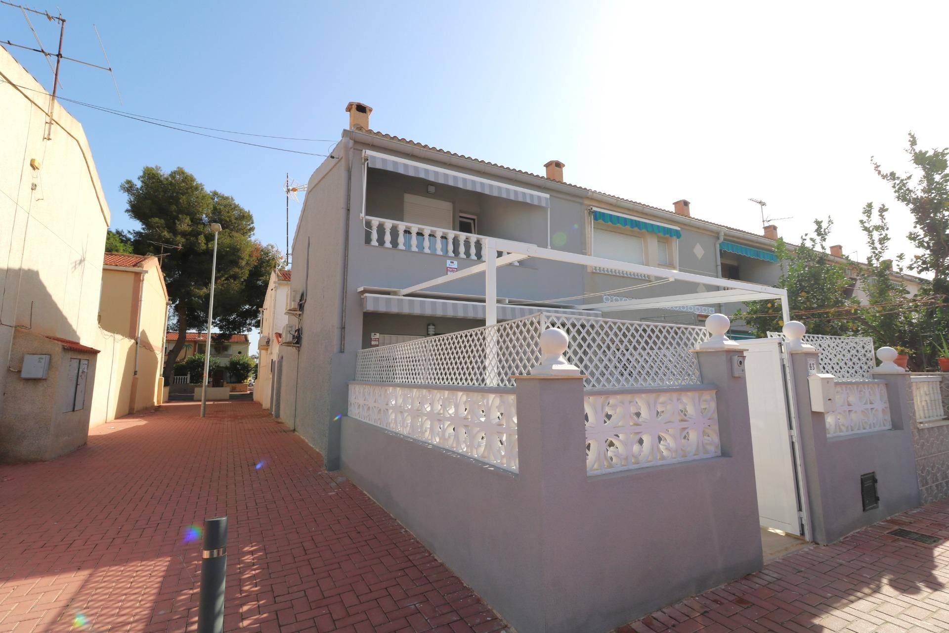 Herverkoop - Town House - Torrevieja - Playa De Los Naufragos