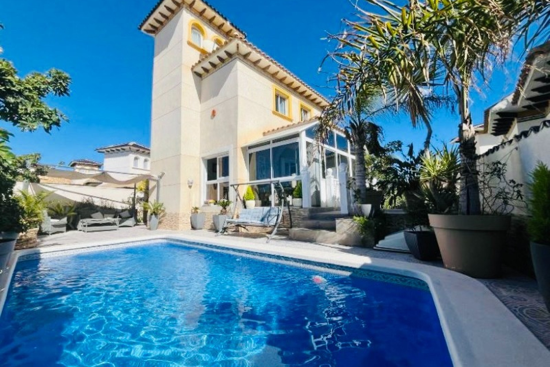 Herverkoop - Villa - La Zenia - Costa Blanca