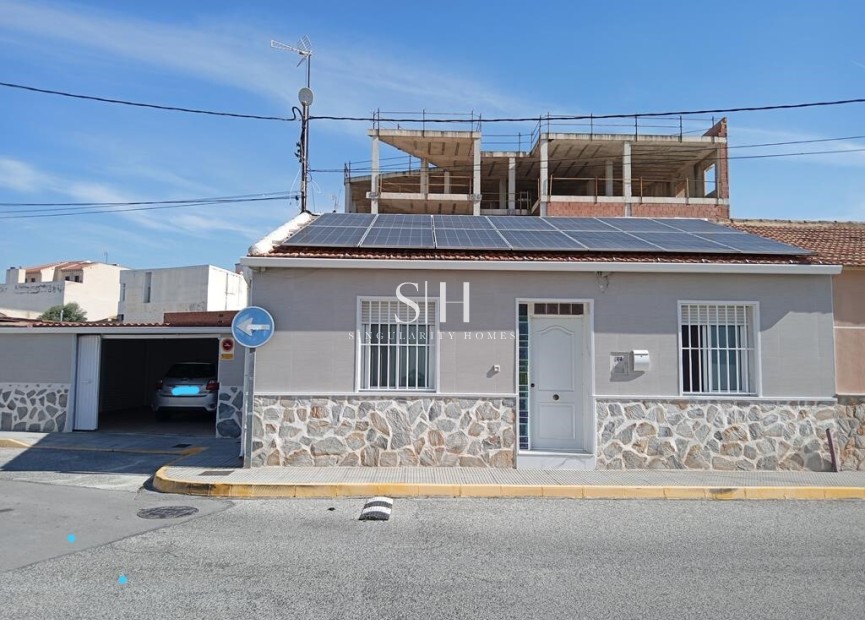 Herverkoop - Villa - Los Montesinos - PUEBLO CENTRO