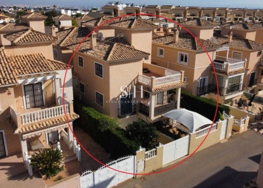 Herverkoop - Villa - Orihuela Costa - Costa Blanca