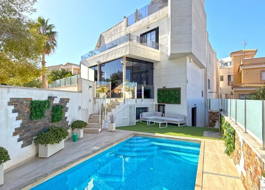 Herverkoop - Villa - Orihuela Costa - Costa Blanca