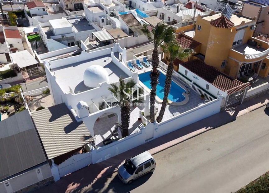 Herverkoop - Villa - Orihuela Costa - Costa Blanca