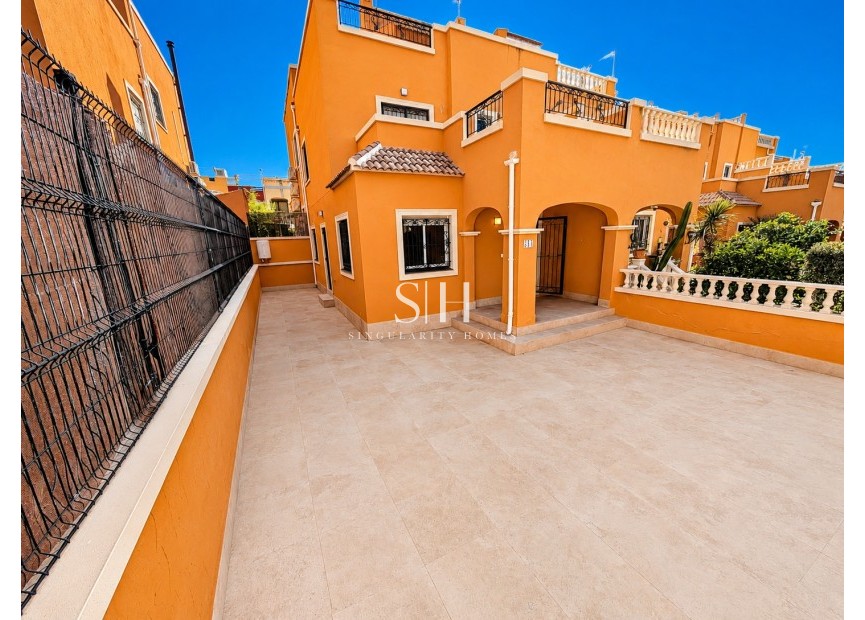 Herverkoop - Villa - Orihuela Costa - Costa Blanca