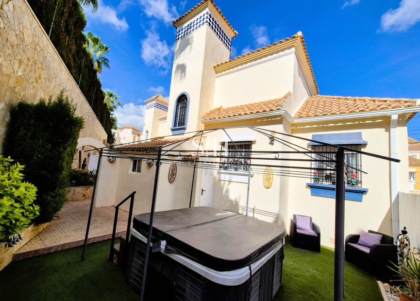 Herverkoop - Villa - Orihuela Costa - Costa Blanca