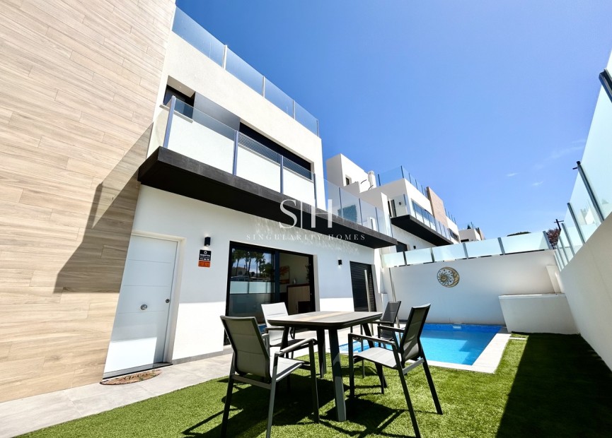 Herverkoop - Villa - Orihuela Costa - Costa Blanca