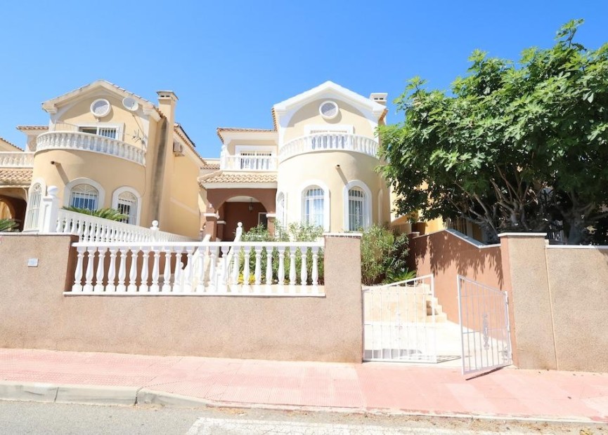Herverkoop - Villa - Orihuela Costa - Costa Blanca