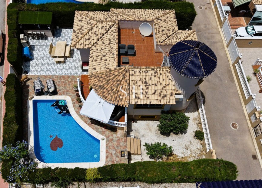 Herverkoop - Villa - Orihuela Costa - Costa Blanca