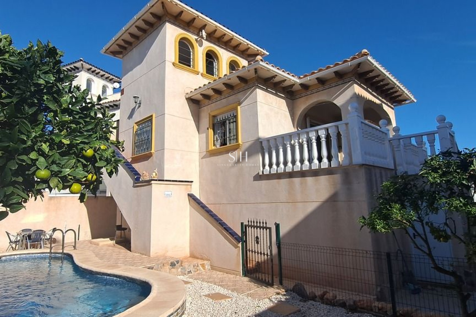 Herverkoop - Villa - Orihuela Costa - La Zenia