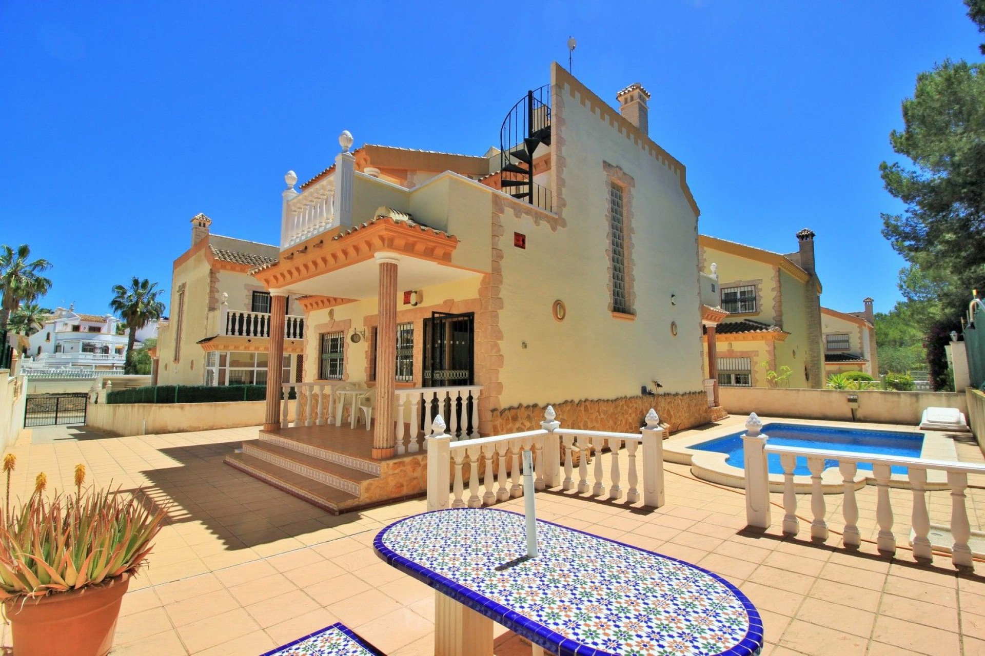 Herverkoop - Villa - Orihuela Costa - Los Dolses