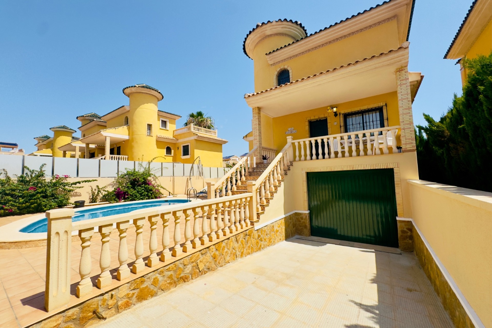 Herverkoop - Villa - Orihuela Costa - PAU 26