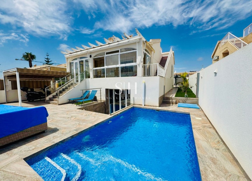 Herverkoop - Villa - Orihuela Costa - Playa Flamenca