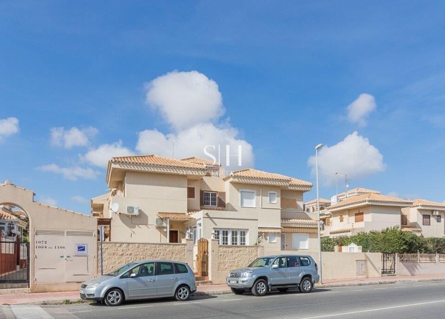 Herverkoop - Villa - Orihuela Costa - Playa Flamenca
