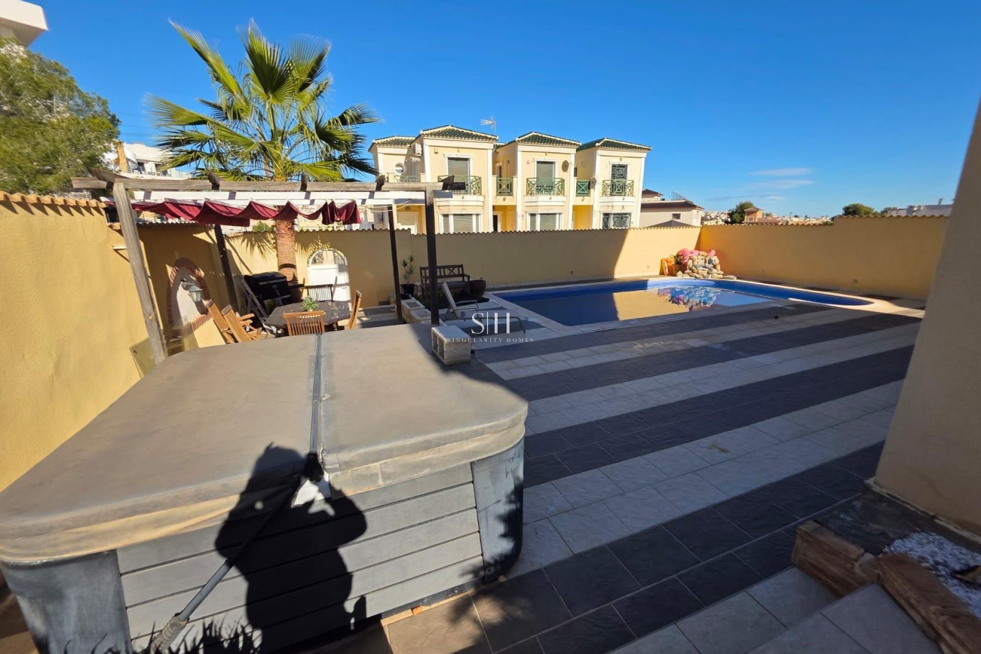 Herverkoop - Villa - Orihuela Costa - Villamartín-las Filipinas