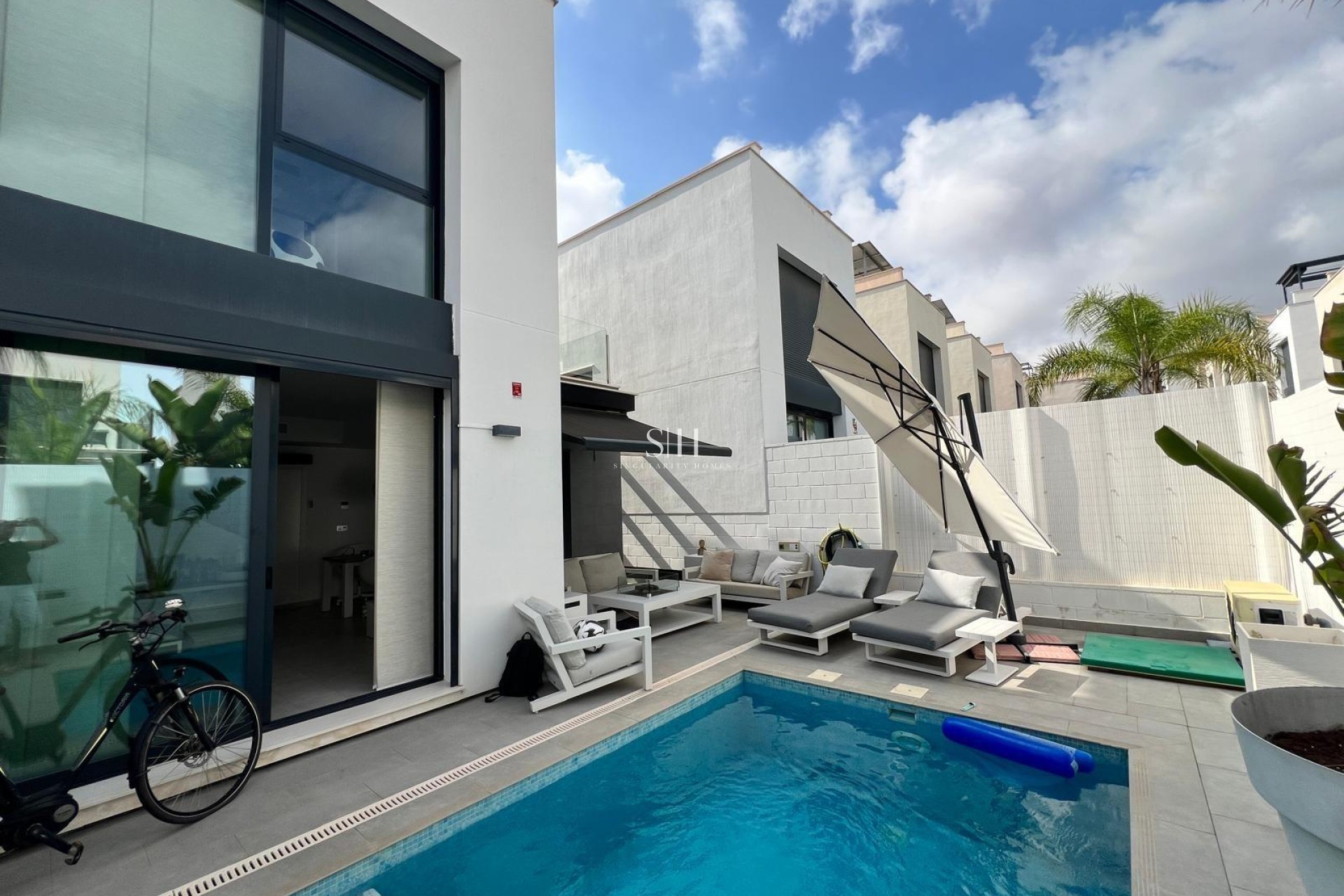 Herverkoop - Villa - Orihuela Costa - Villamartín-las Filipinas