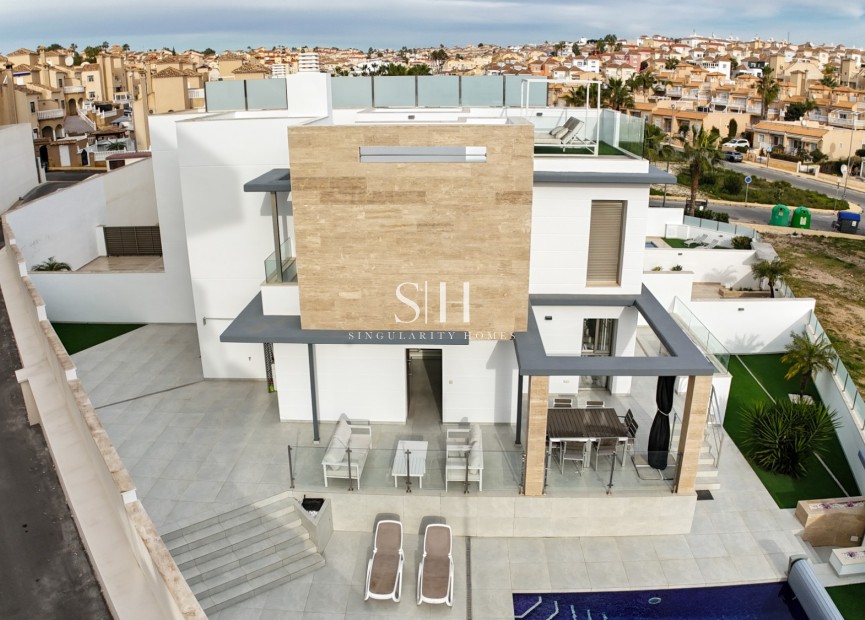 Herverkoop - Villa - Orihuela Costa - Villamartín