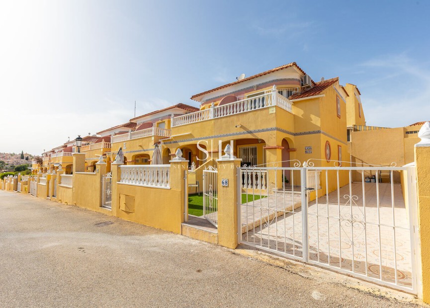 Herverkoop - Villa - Orihuela Costa - Villamartín
