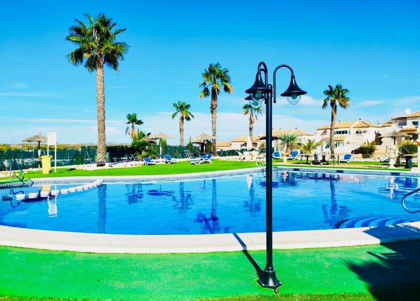 Herverkoop - Villa - Orihuela Costa