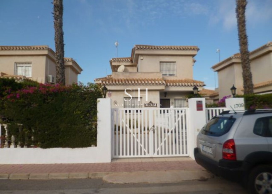 Herverkoop - Villa - Playa Flamenca - Costa Blanca