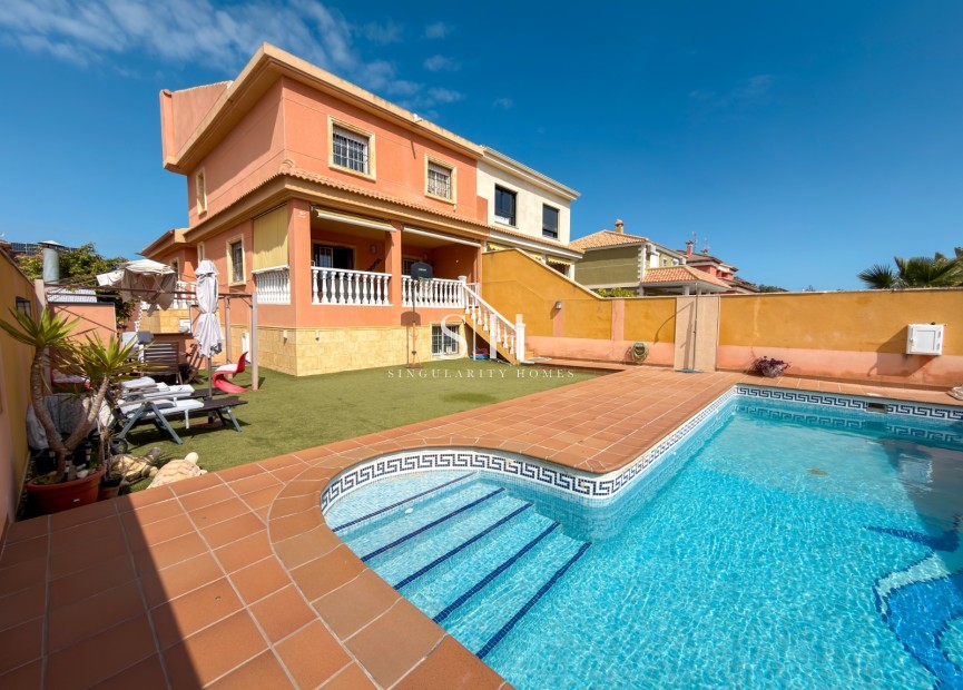 Herverkoop - Villa - Torrevieja - Aguas nuevas 1